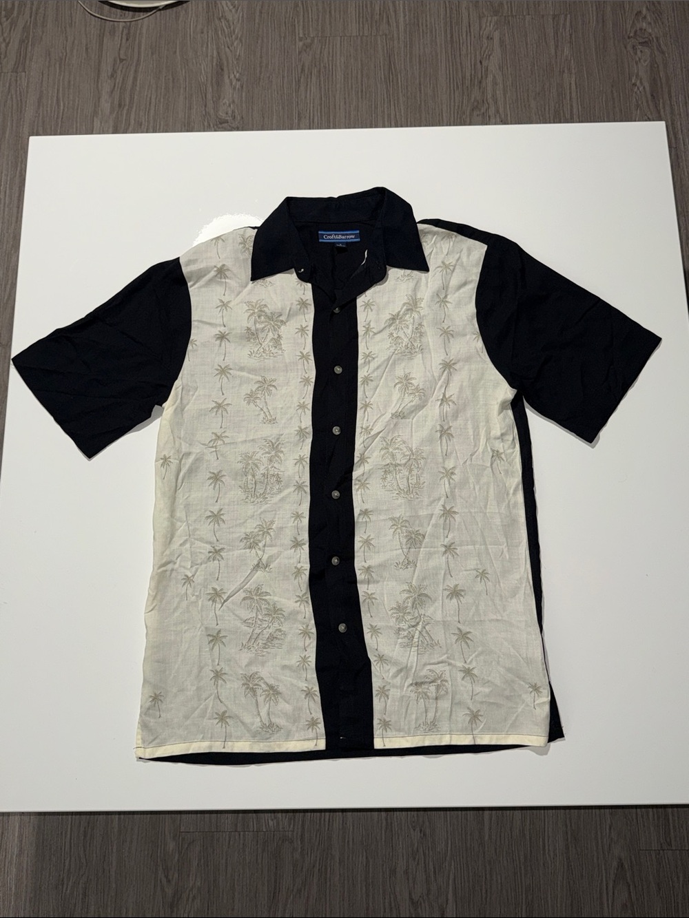 croft & barrow Black and Cream Palm-Print Short Sleeve Button-Down Shirt Size S